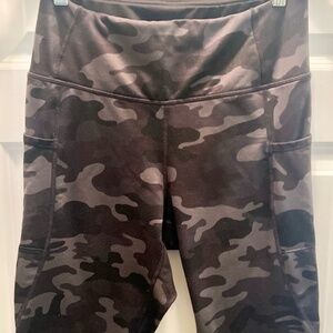 Camouflage leggings